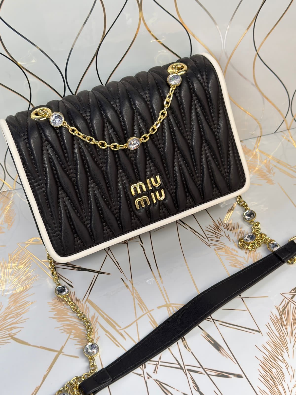 Cartera Crossbody Acolchada Roja Elegante