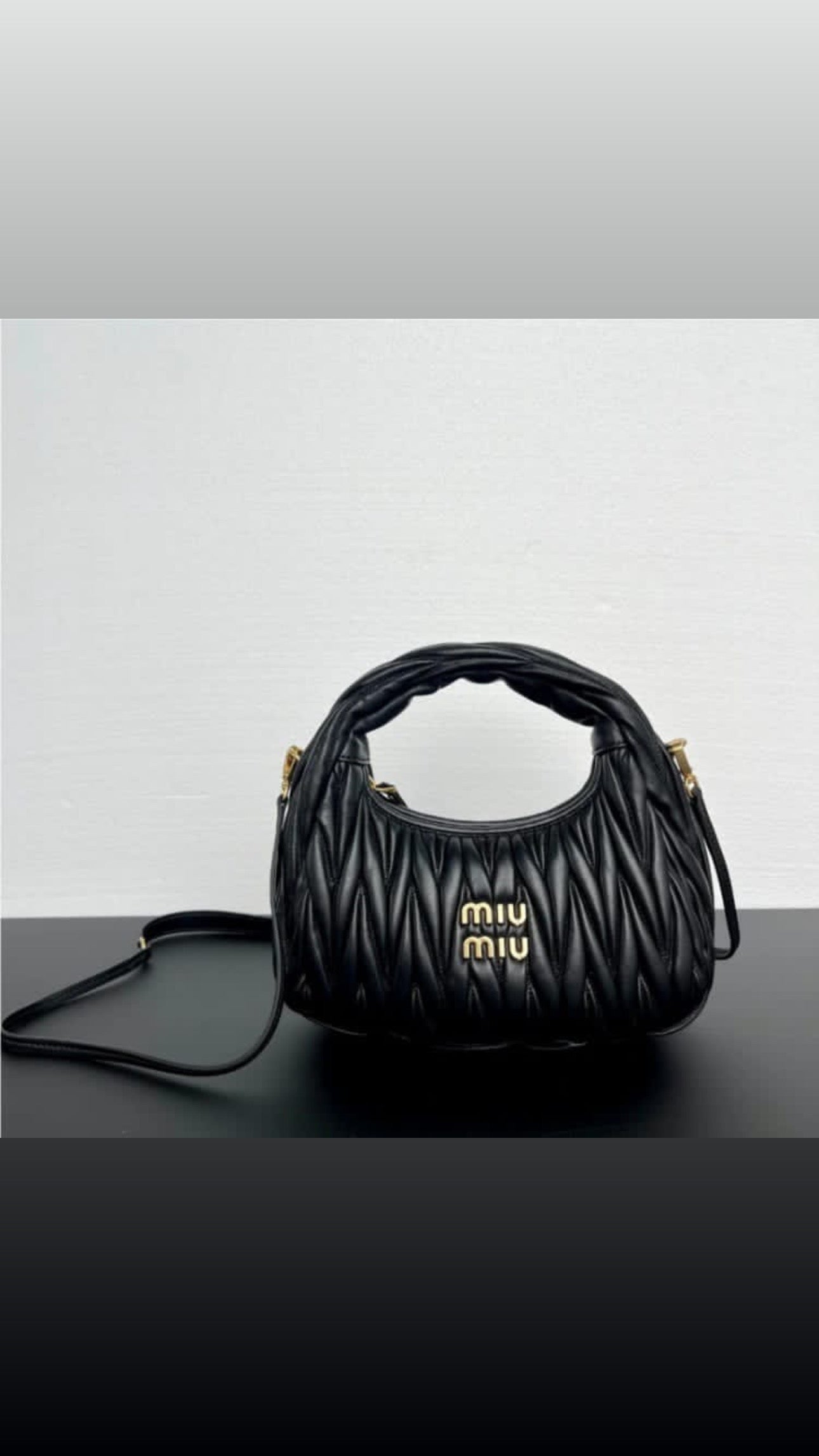 Cartera de Mano Acolchada Estilo Elegante