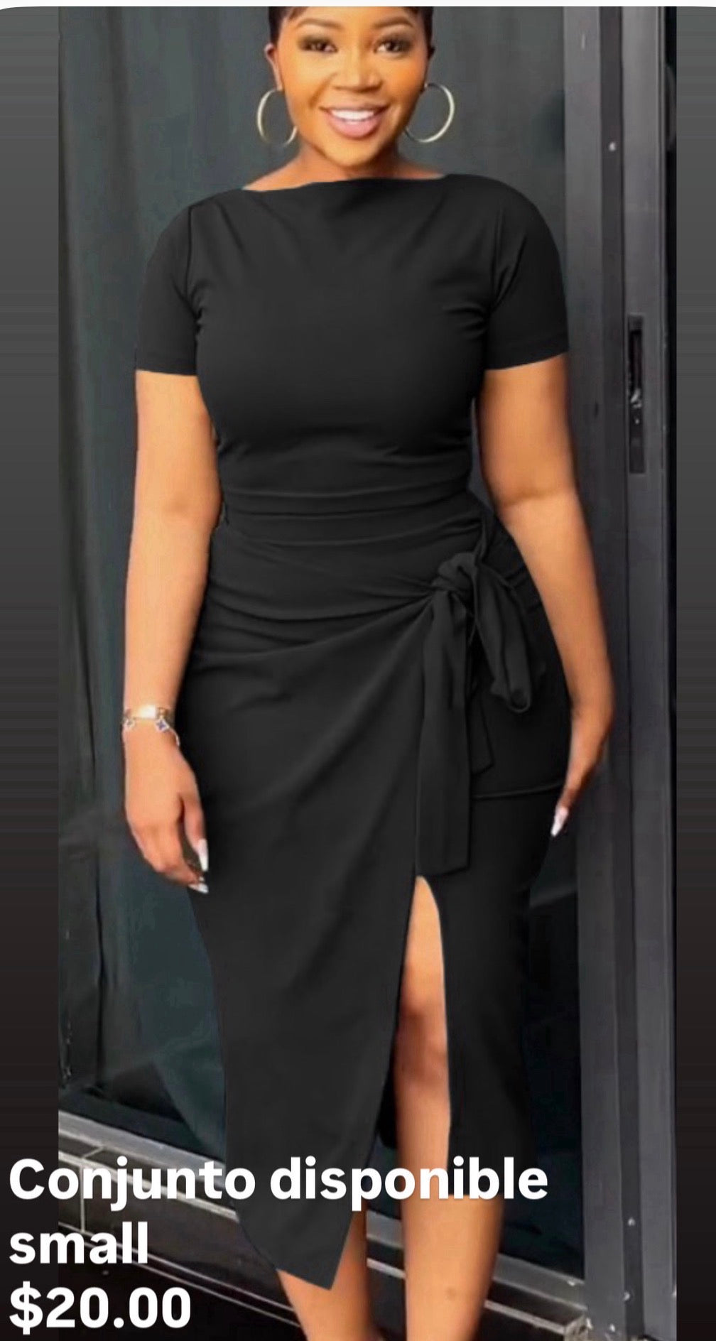 Conjunto Elegante Midi con Nudo Lateral