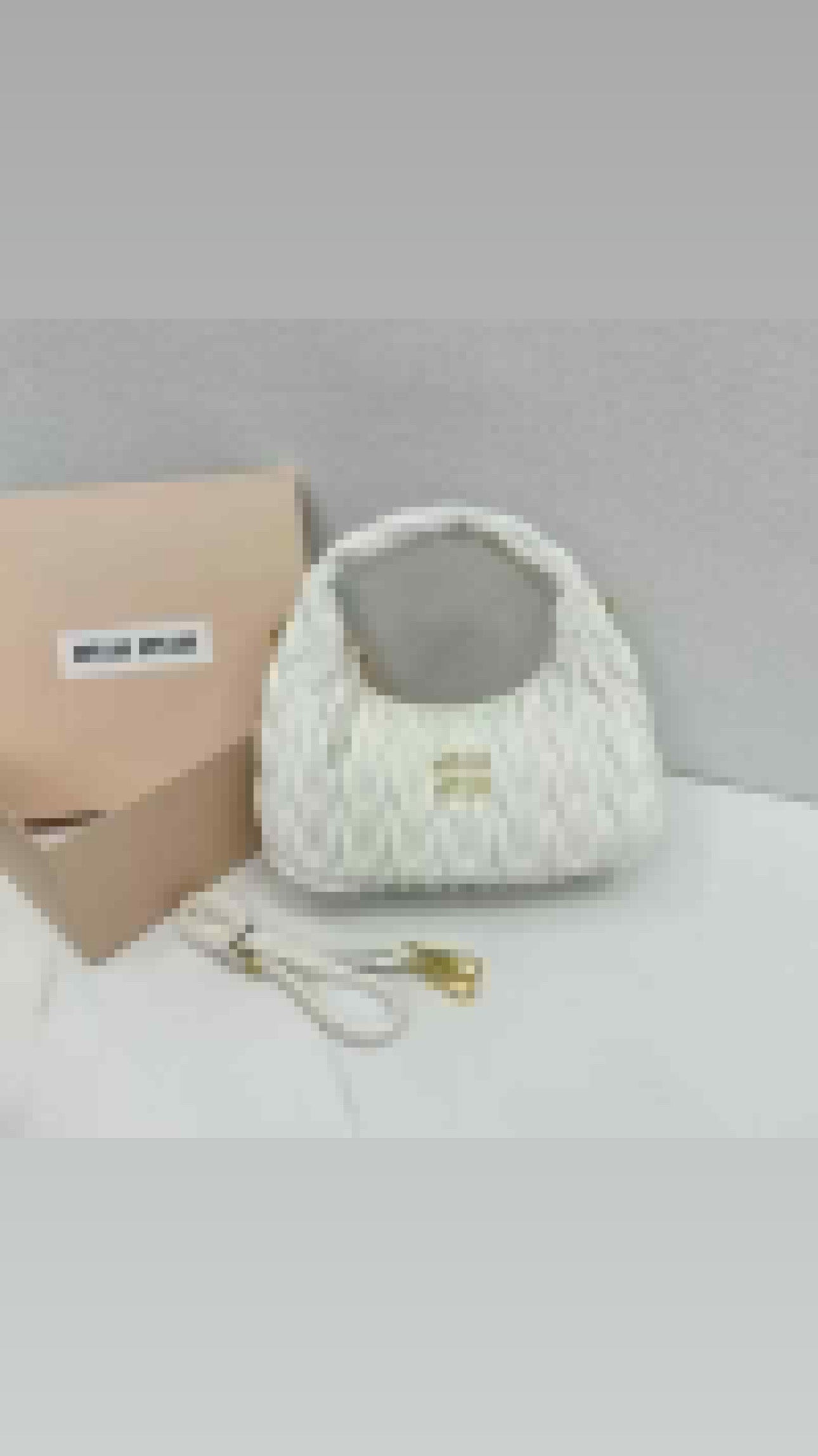 Cartera de Mano Acolchada Estilo Elegante